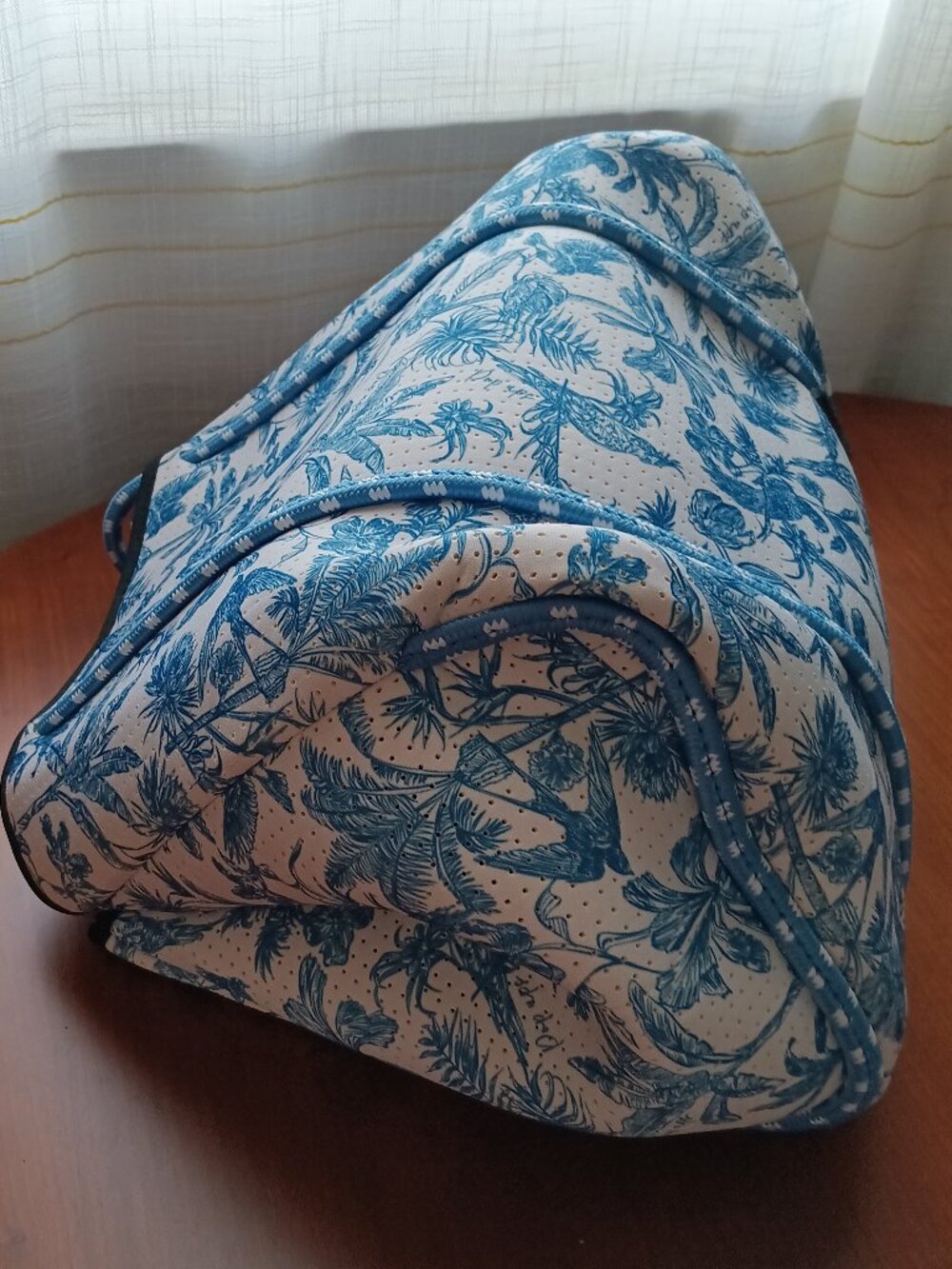 NWOT PopUps Toile Blue & White Everyday Tote